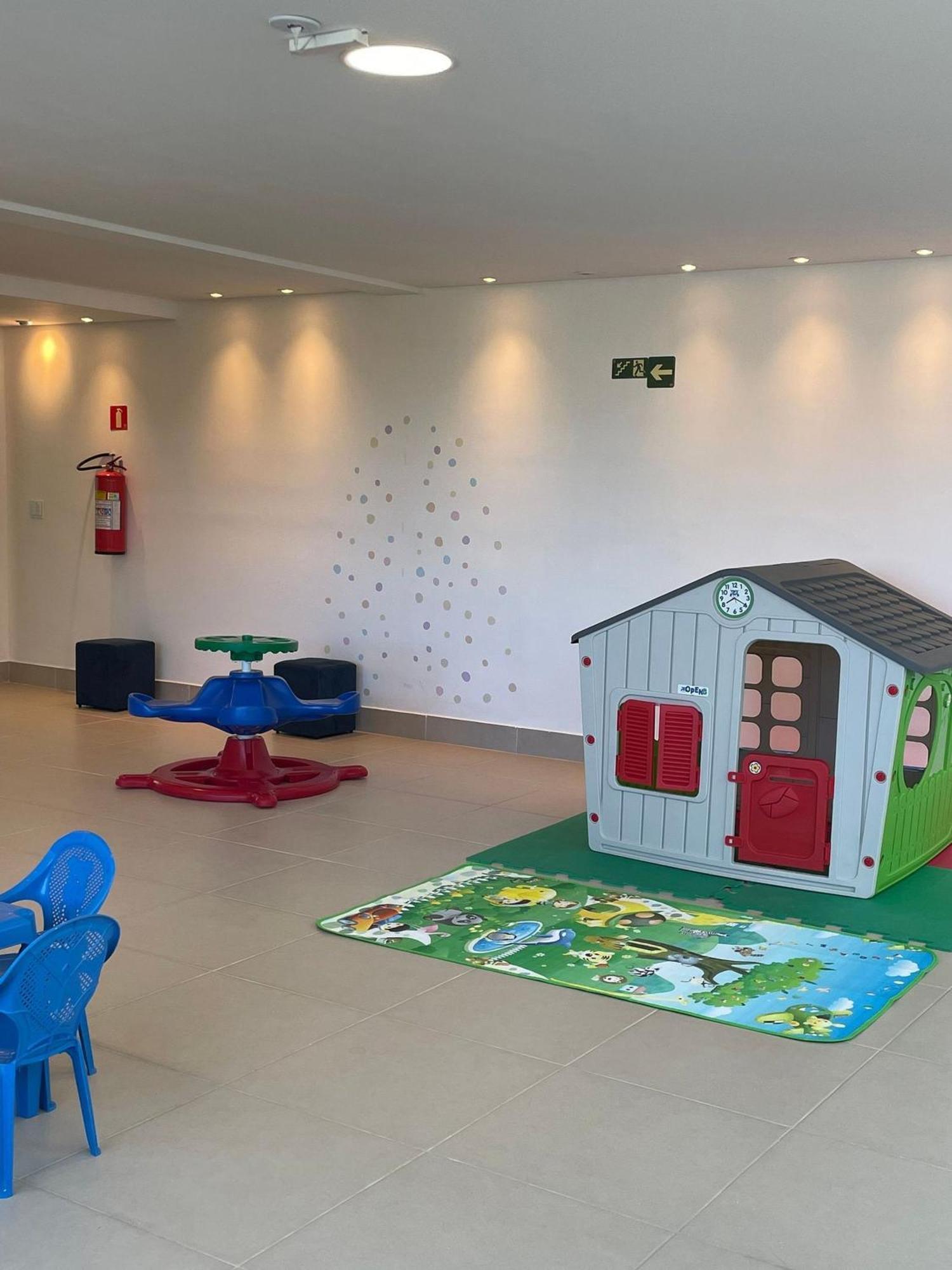 Apartment Apto Grande - No 3º Andar Com Ar E Wi-fi Proximo Ao Mar! *