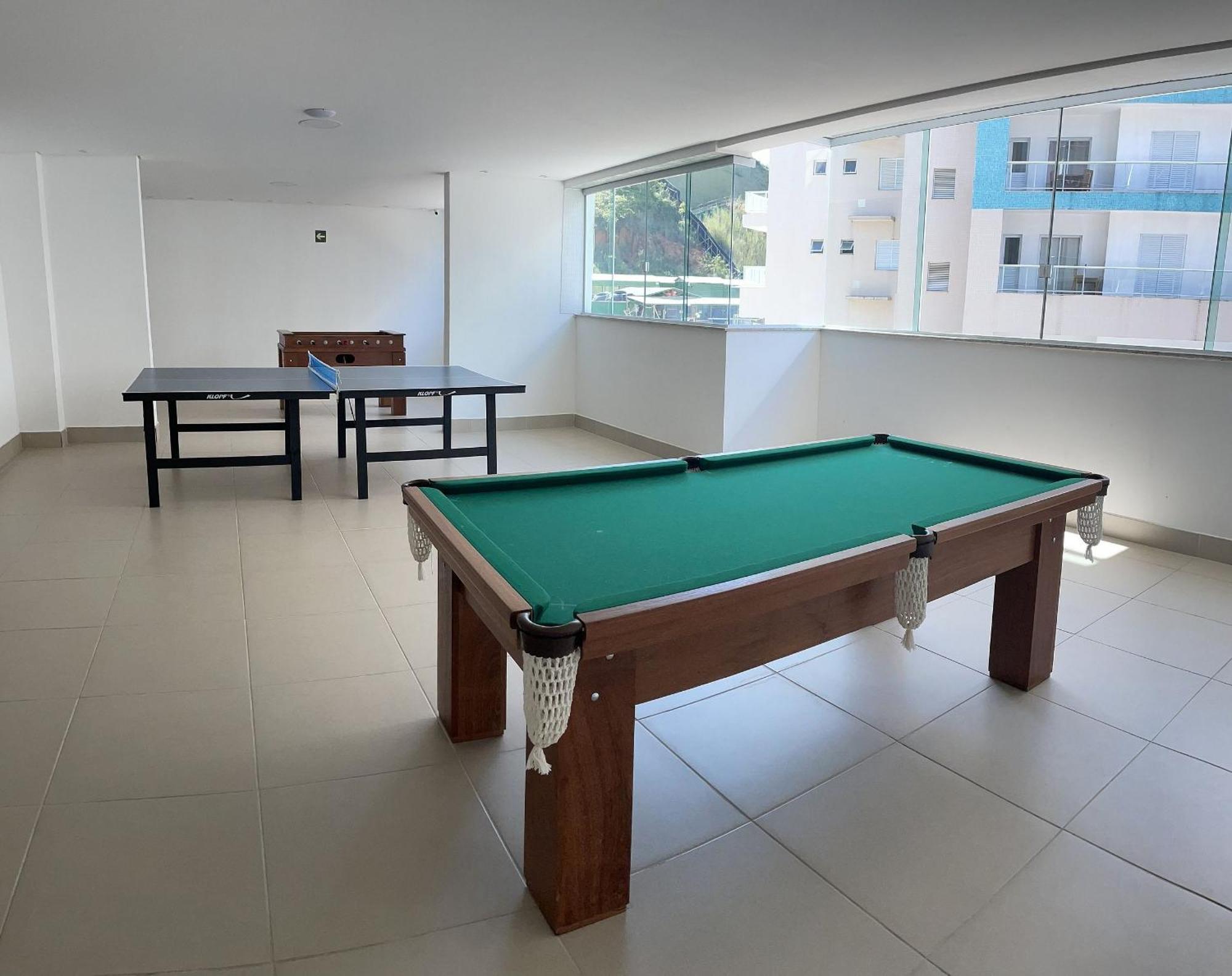 Apto Grande - No 3º Andar Com Ar E Wi-fi Proximo Ao Mar! Apartment